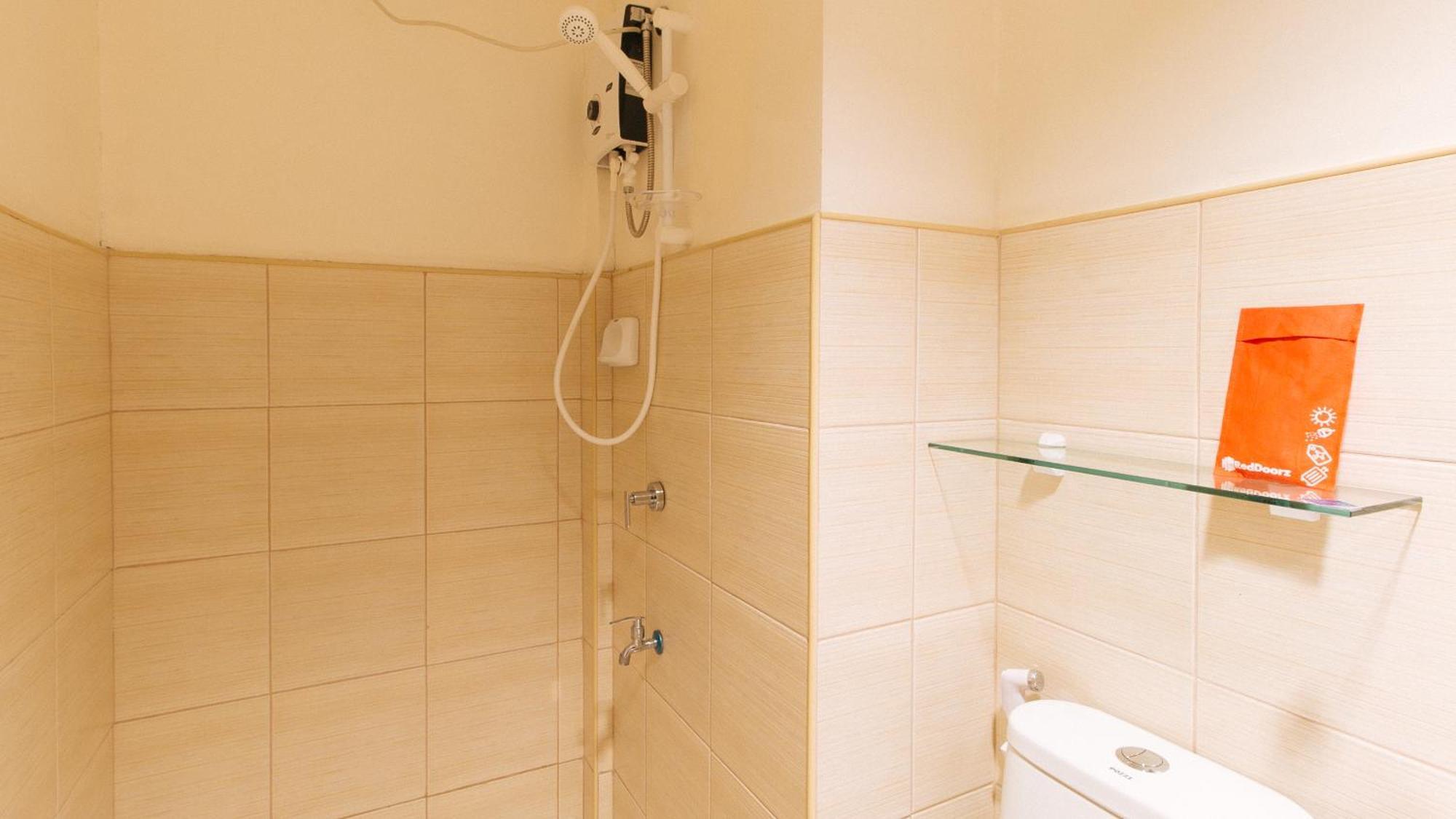 Reddoorz Plus At Alpina Heights Paranaque Paranaque City 外观 照片