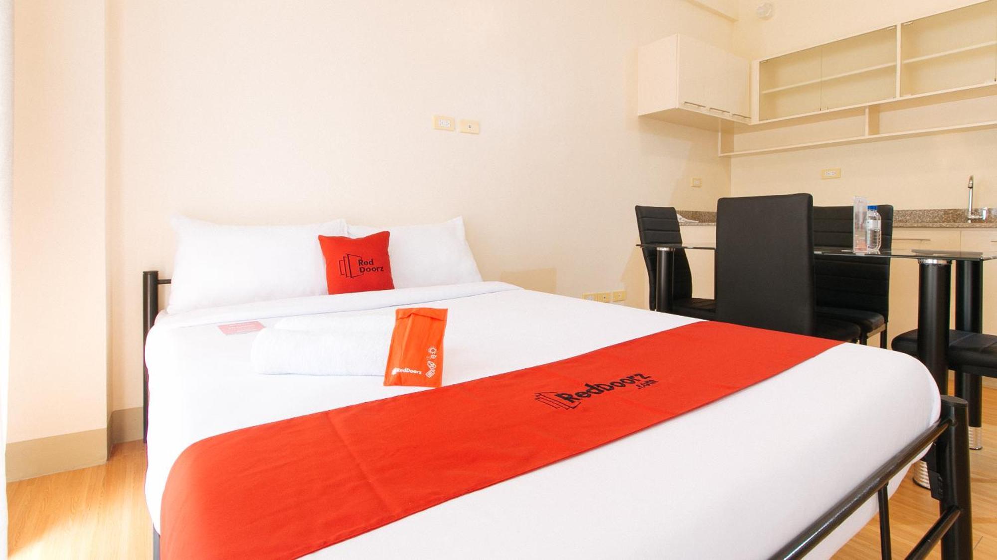 Reddoorz Plus At Alpina Heights Paranaque Paranaque City 外观 照片