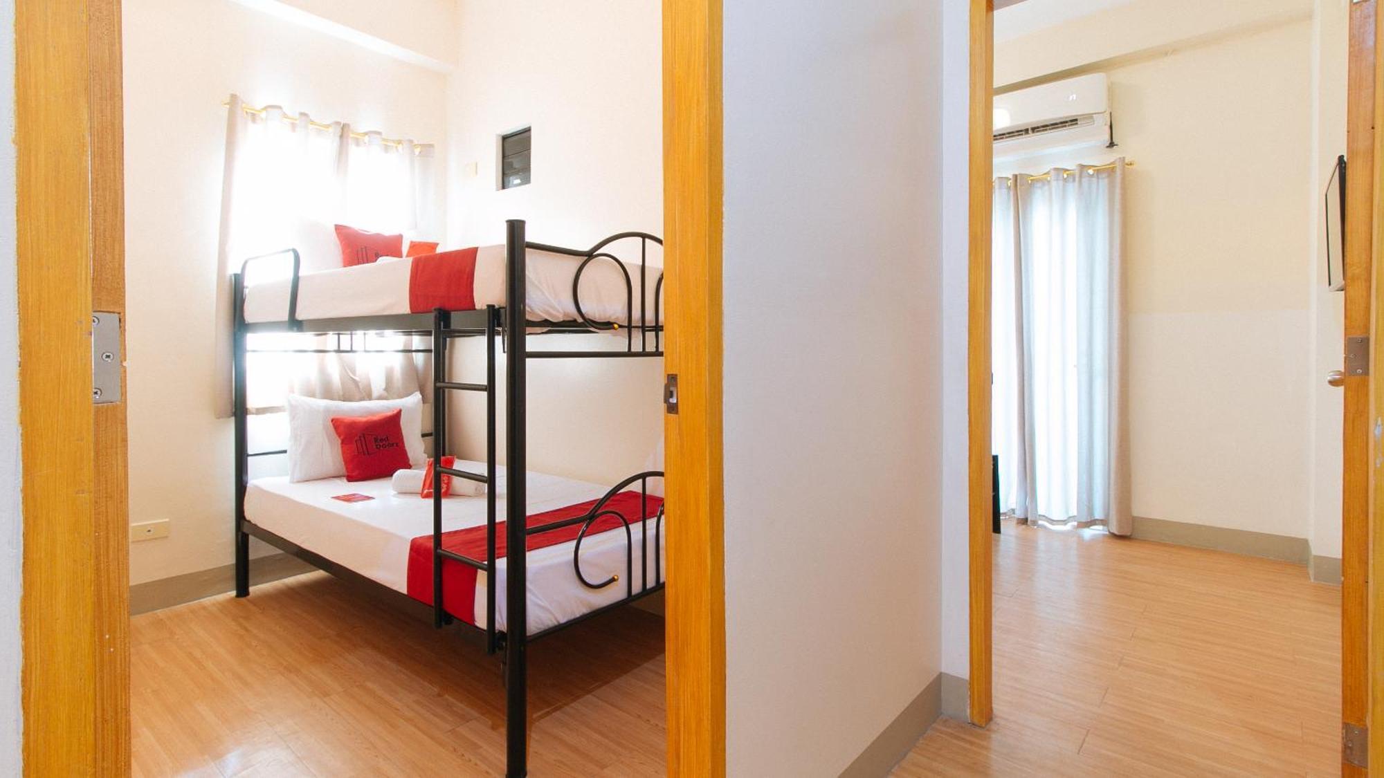 Reddoorz Plus At Alpina Heights Paranaque Paranaque City 外观 照片