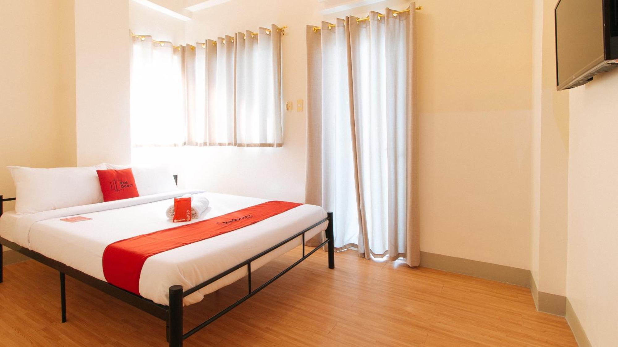 Reddoorz Plus At Alpina Heights Paranaque Paranaque City 外观 照片
