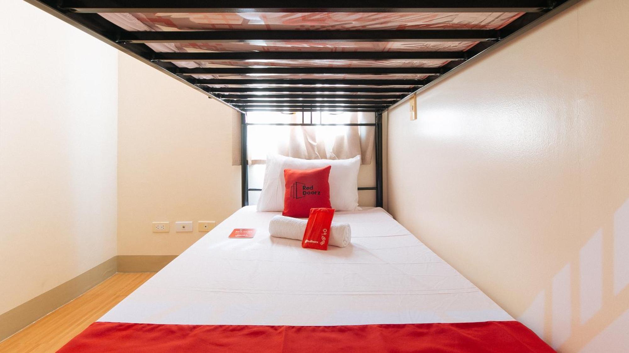 Reddoorz Plus At Alpina Heights Paranaque Paranaque City 外观 照片